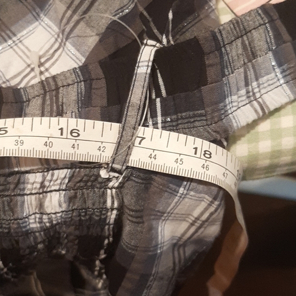 Top - Picture 9 of 11